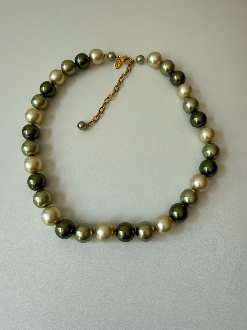 Joan Rivers Green and Cream Pearl Strand Necklace